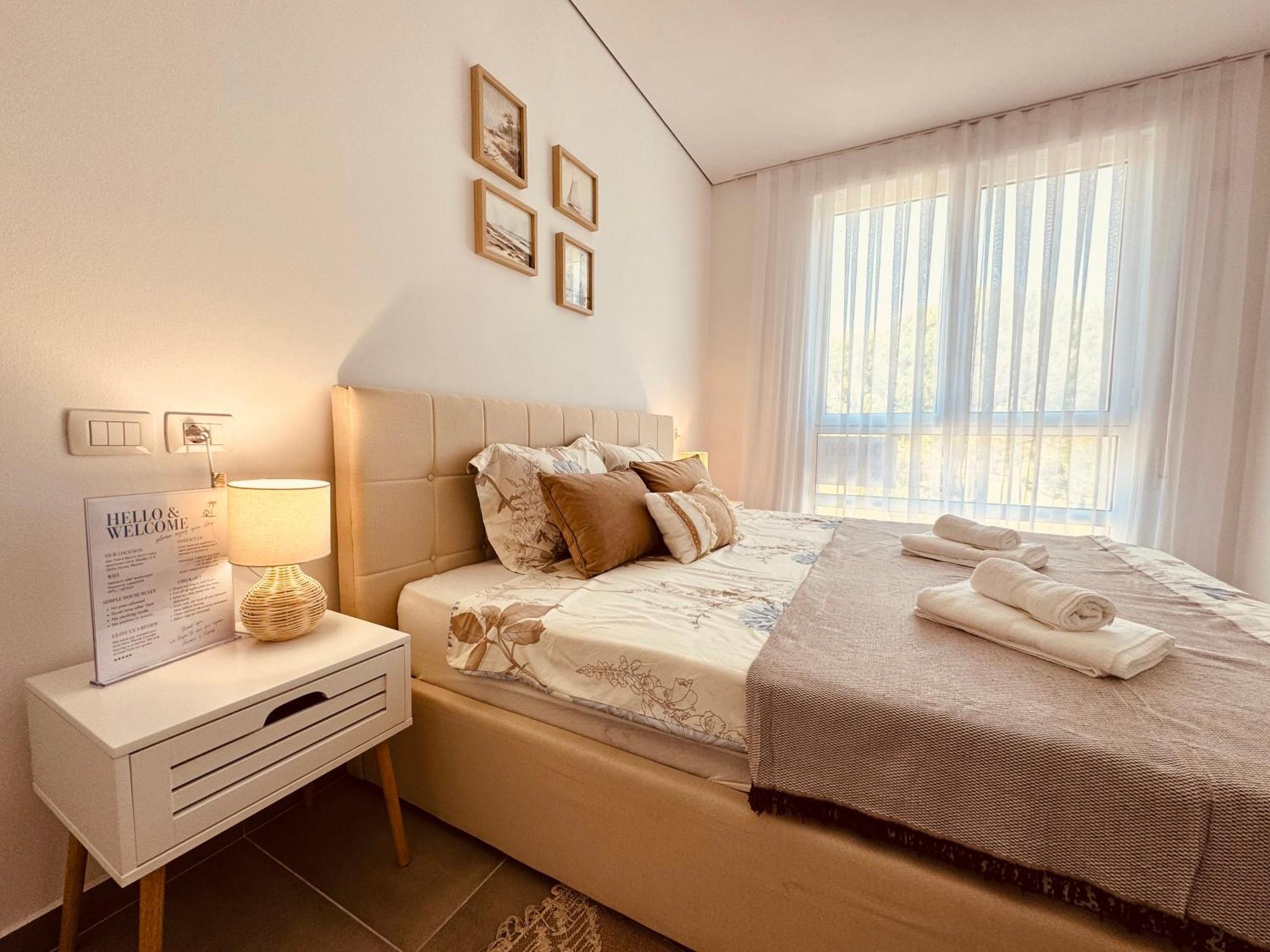 M&E Premium Apartments - San Pietro Дуррес Екстер'єр фото