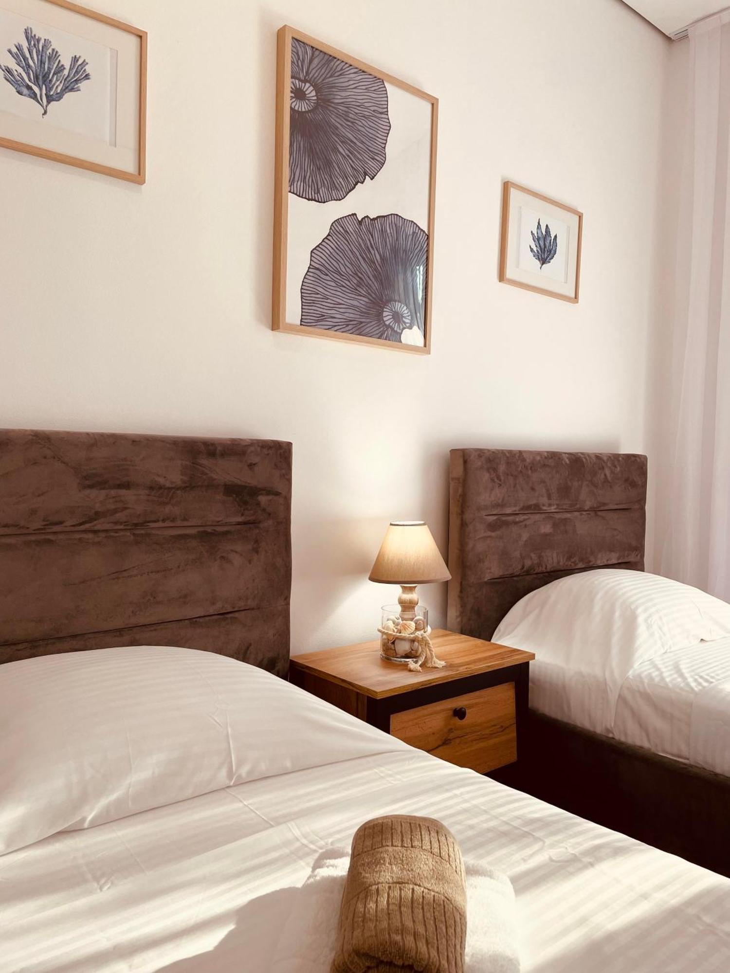 M&E Premium Apartments - San Pietro Дуррес Екстер'єр фото
