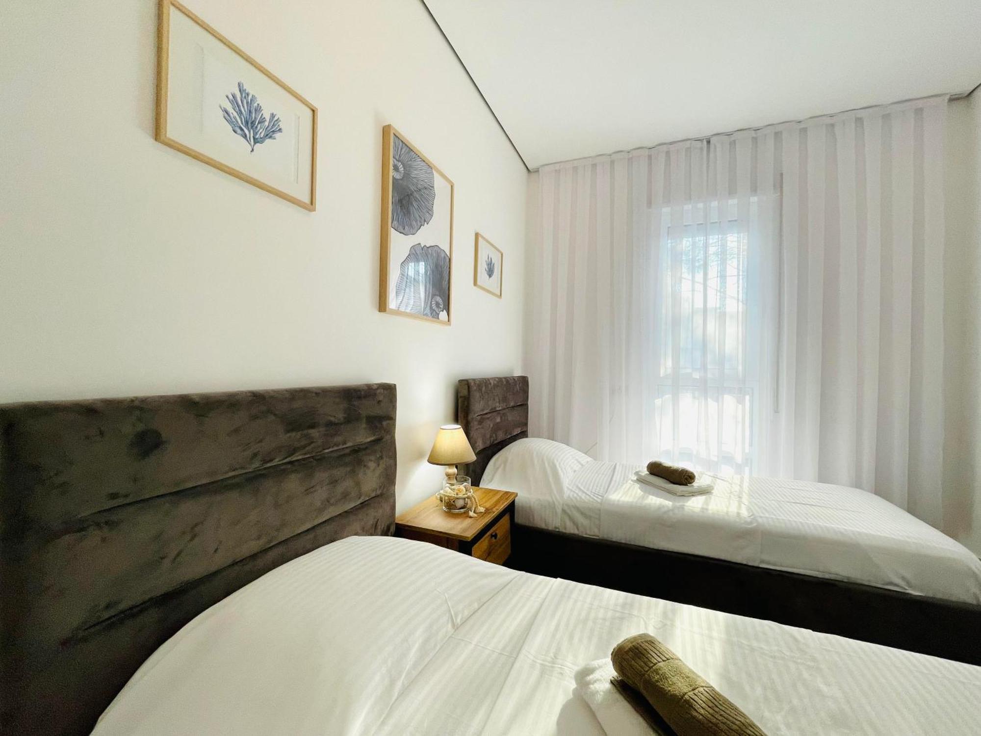 M&E Premium Apartments - San Pietro Дуррес Екстер'єр фото